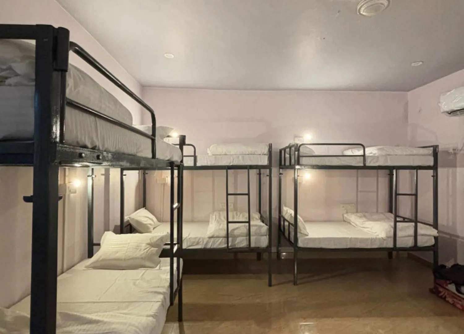 Dormtales Hostel Varanasi