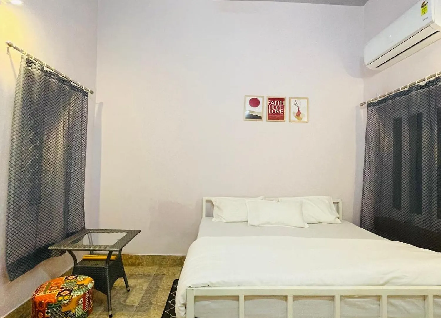 Dormtales Hostel Varanasi