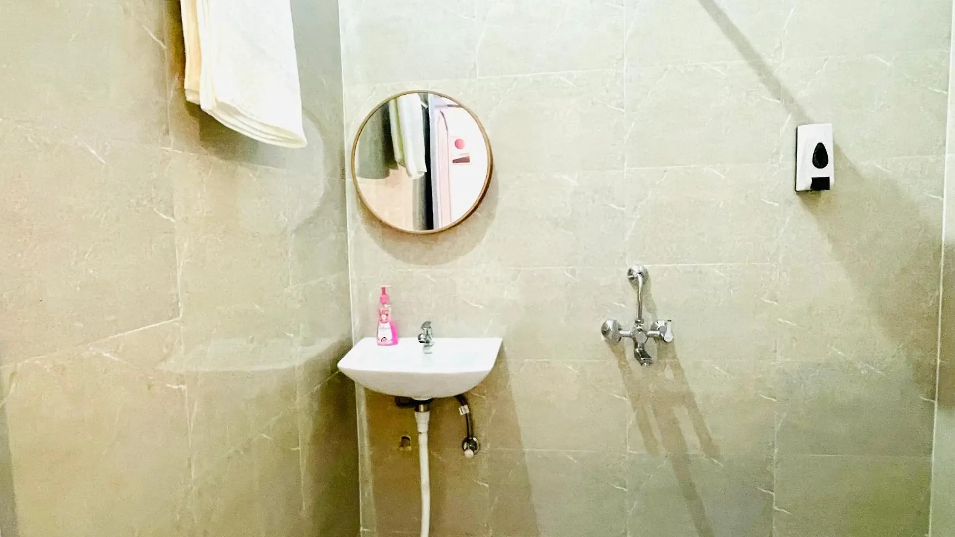 Dormtales Hostel Varanasi
