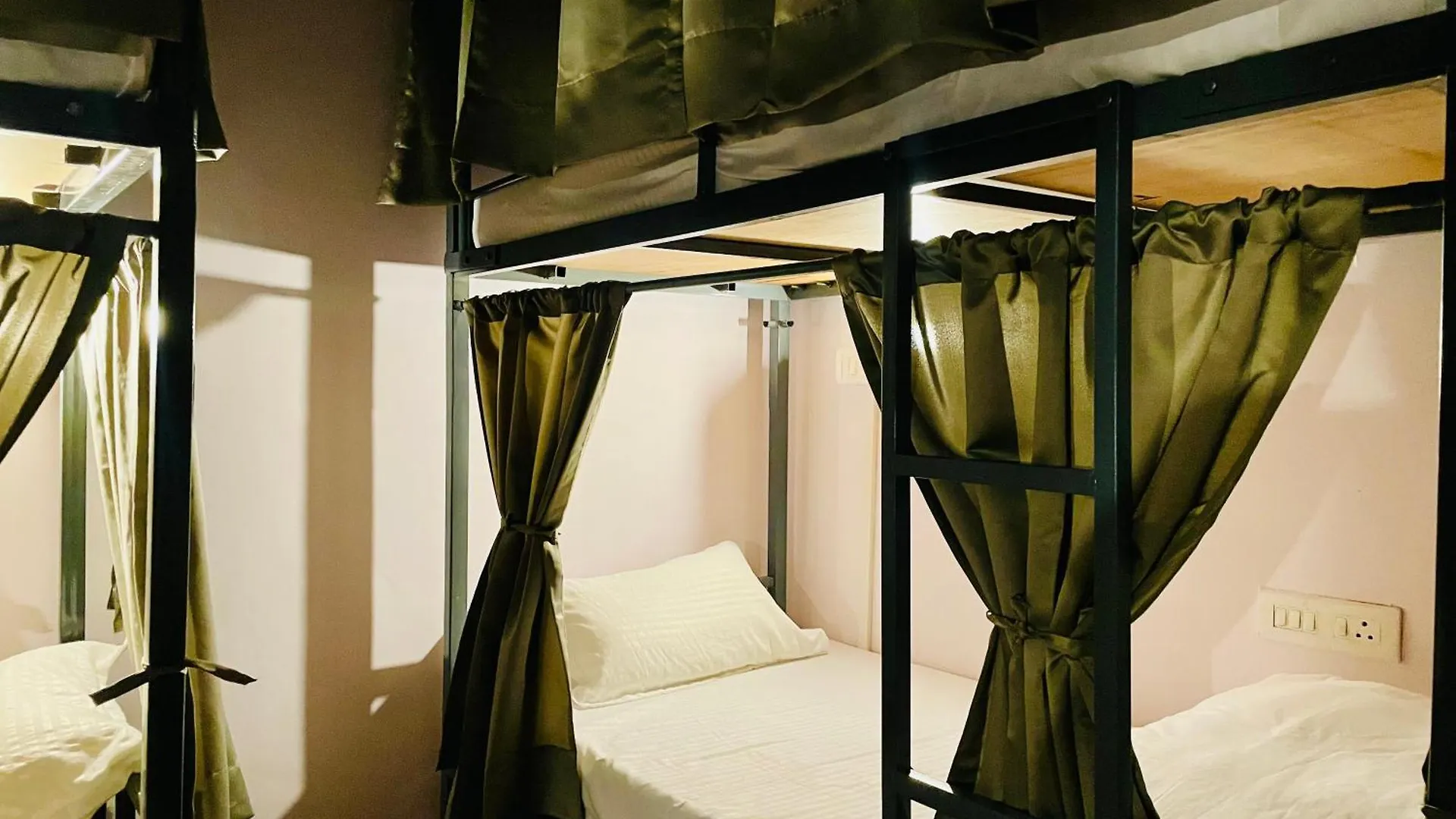 Dormtales Hostel Varanasi