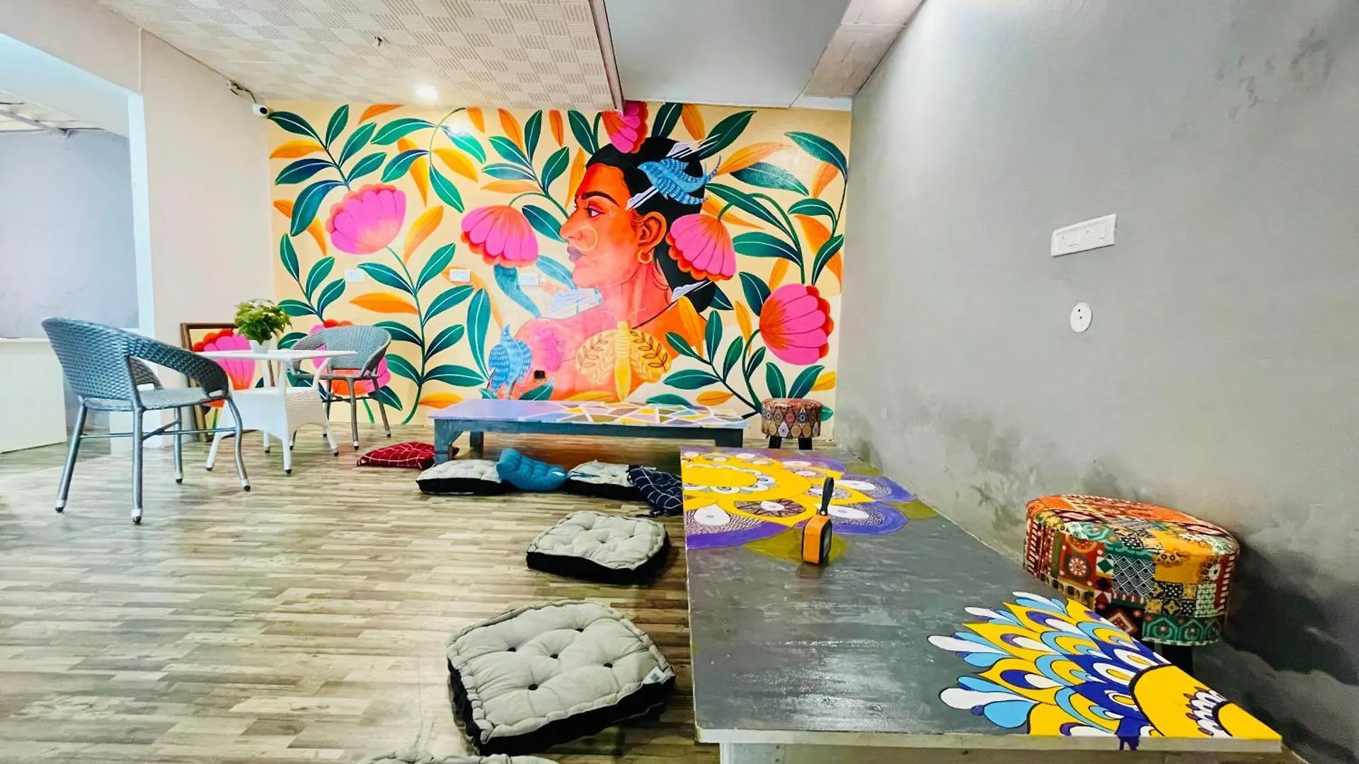 Dormtales Hostel Varanasi